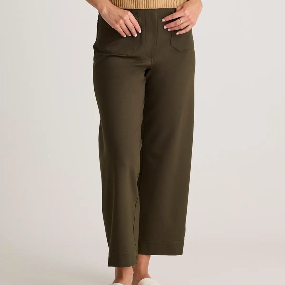 Quince Ultra Stretch Ponte Cropped Wide-Leg Pants